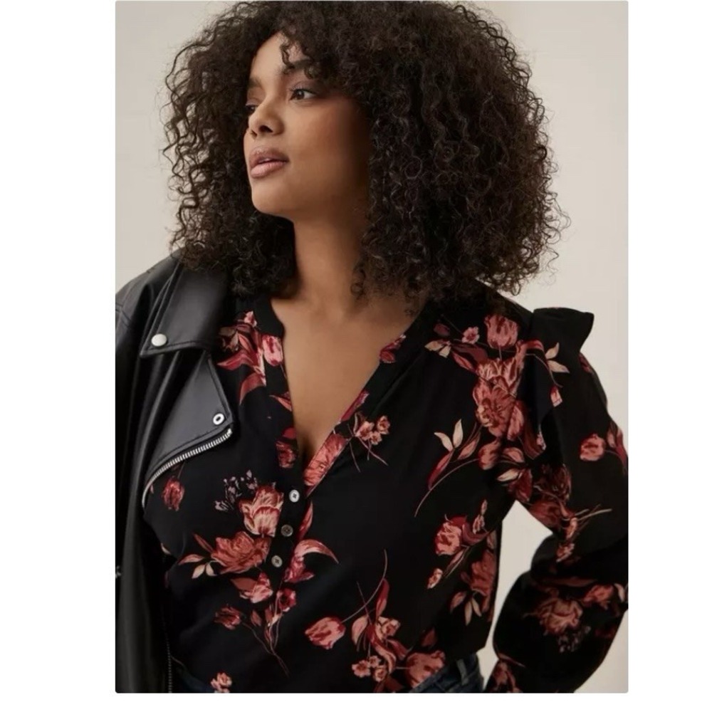 Torrid Black Floral Challis Ruffle Trim Pullover Top Size 3X - Picture 2 of 12